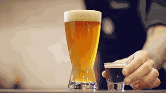 星巴克進(jìn)化論 當(dāng)咖啡遇見(jiàn)精釀啤酒，重構(gòu)新式社交空間